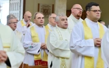 Trudno być księdzem