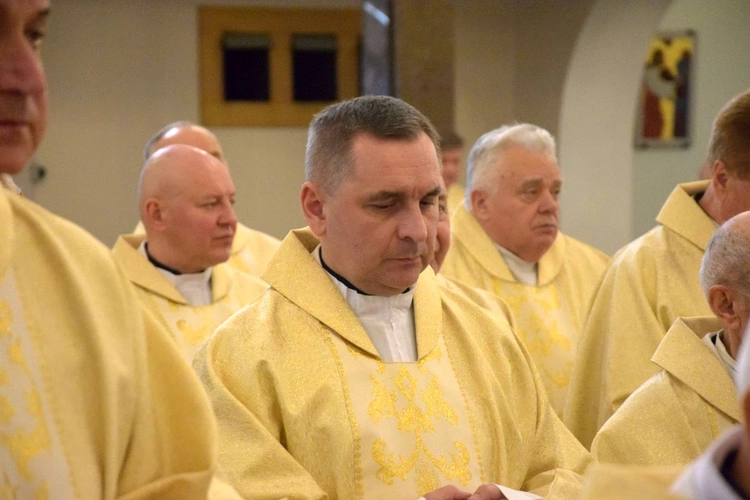 Pielgrzymka kapłańska do skarżyskiej Ostrej Bramy