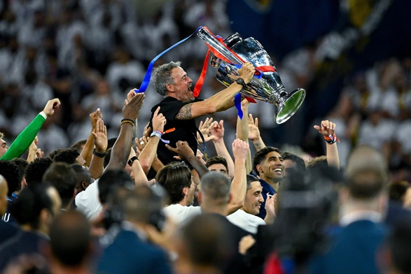 PSG znów na szczycie Europy. Paryżanie obronili trofeum po thrillerze z Arsenalem