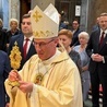 „Ten zwycięża, kto miłuje”. Prymas powrócił na Zatybrze