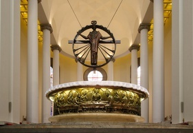 Ołtarz główny w katedrze Chrystusa Króla