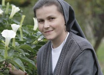 TANIEC Z MAŁPAMI