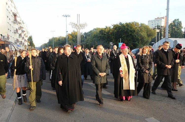 X Dzień Papieski w Gdyni; fot. M. Grabarz i J. Hlades