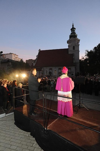 X Dzień Papieski w Gdyni; fot. M. Grabarz i J. Hlades