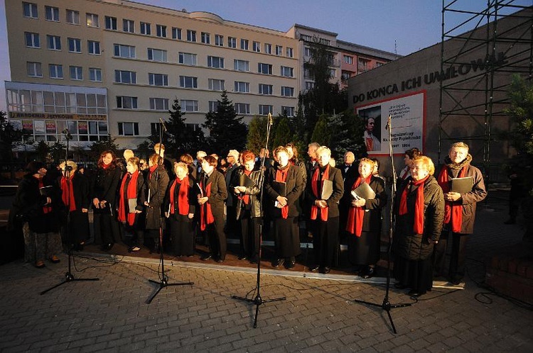 X Dzień Papieski w Gdyni; fot. M. Grabarz i J. Hlades