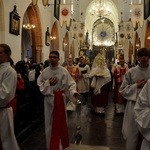 Liturgia wielkopiątkowa z adoracją krzyża 