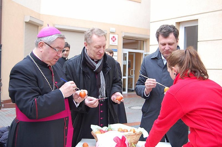 Śniadanie Wielkanocne dla Potrzebujących - Caritas Archidiecezji Gdańskiej w Sopocie