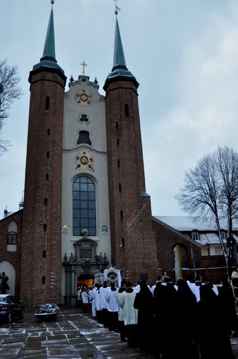 Msza św. z procesją rezurekcyjną fot. Karolina Hermann