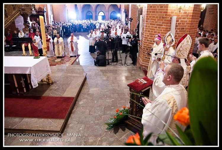  Święcenia biskupie Księdza Biskupa Wiesława Śmigla - Pelplin - foto Krzysztof Mania