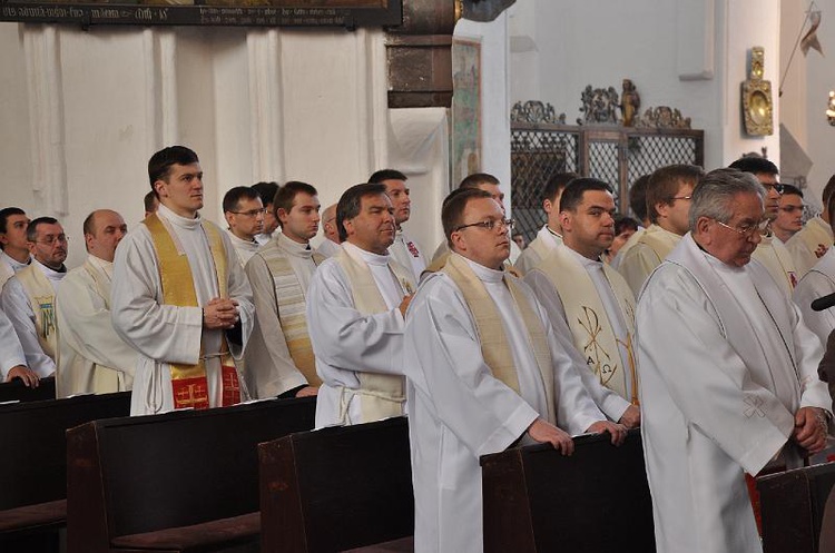 Święcenia Kapłańskie w Archidiecezji Gdańskiej - Bazylika Mariacka w Gdańsku - foto Mateusz Małek