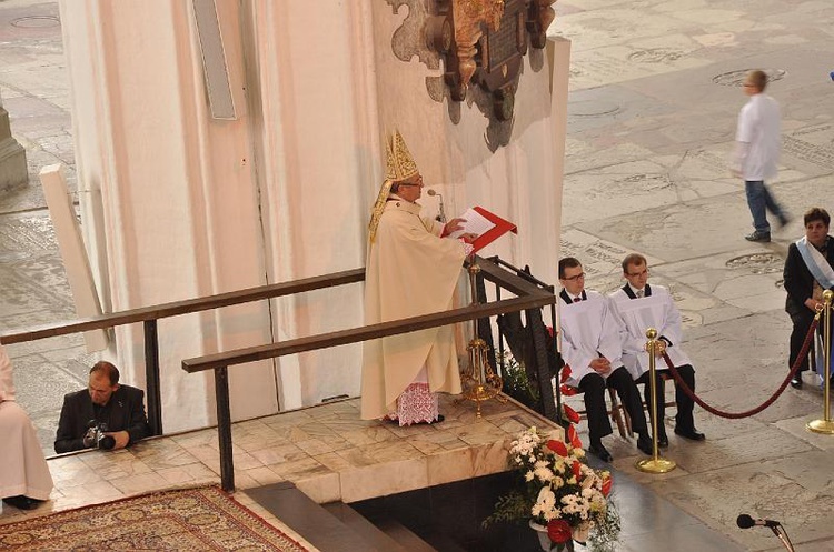 Święcenia Kapłańskie w Archidiecezji Gdańskiej - Bazylika Mariacka w Gdańsku - foto Mateusz Małek