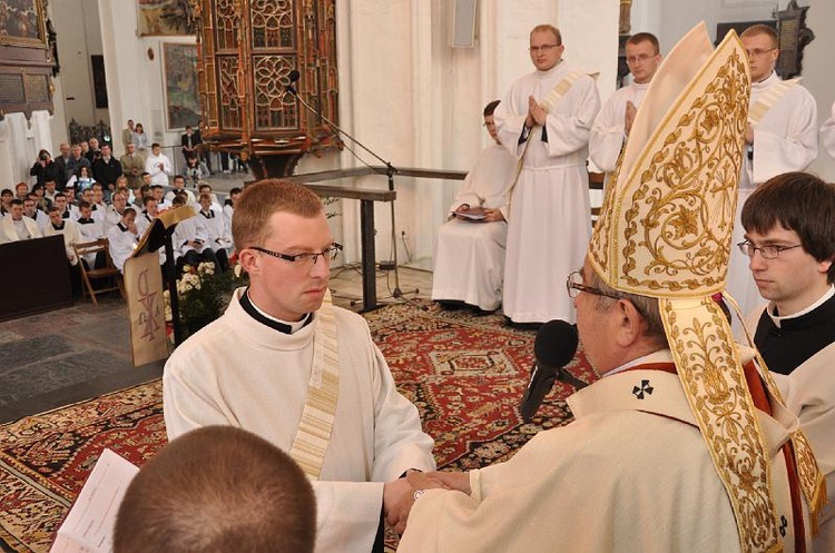 Święcenia Kapłańskie w Archidiecezji Gdańskiej - Bazylika Mariacka w Gdańsku - foto Mateusz Małek