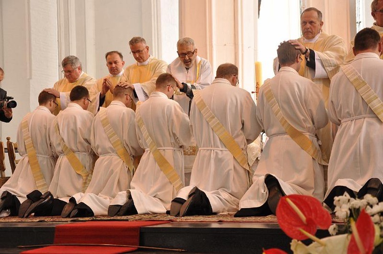 Święcenia Kapłańskie w Archidiecezji Gdańskiej - Bazylika Mariacka w Gdańsku - foto Mateusz Małek