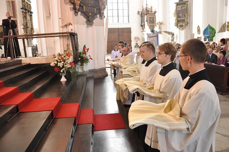 Święcenia Kapłańskie w Archidiecezji Gdańskiej - Bazylika Mariacka w Gdańsku - foto Mateusz Małek