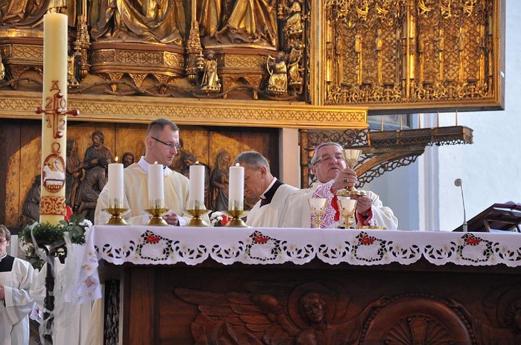 Święcenia Kapłańskie w Archidiecezji Gdańskiej - Bazylika Mariacka w Gdańsku - foto Mateusz Małek