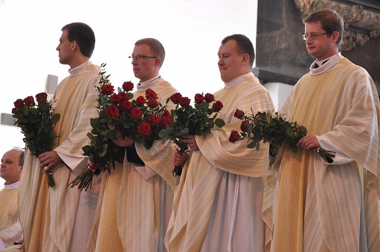 Święcenia Kapłańskie w Archidiecezji Gdańskiej - Bazylika Mariacka w Gdańsku - foto Mateusz Małek